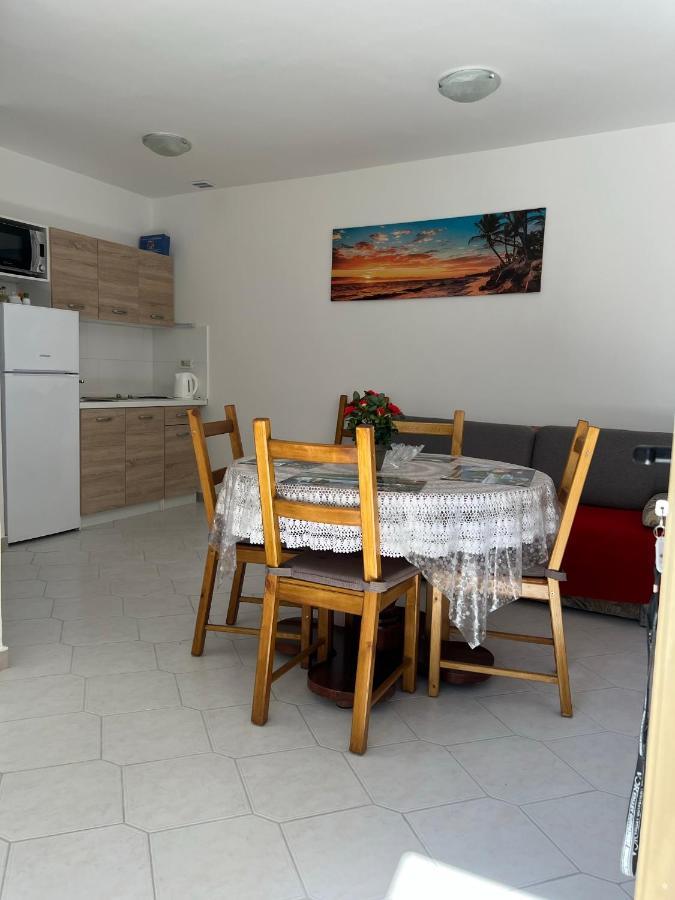 Apartments Ferguson Jadranovo Bagian luar foto